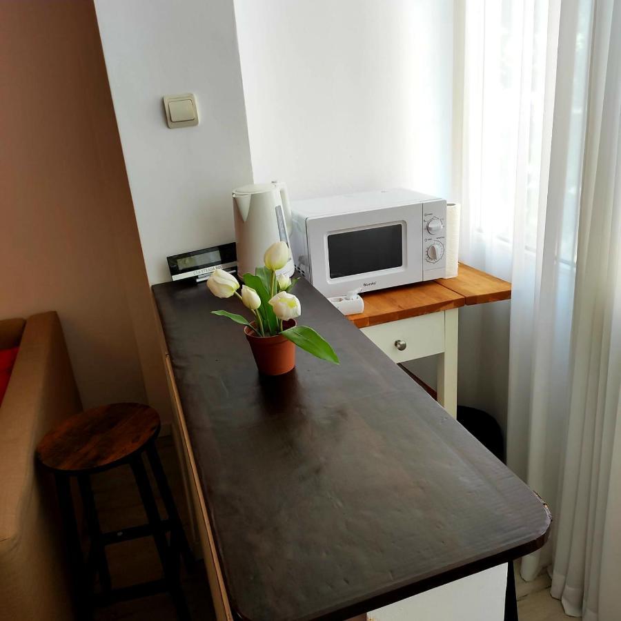 Garsoniera Centrul Bucurestiului Apartment Ngoại thất bức ảnh